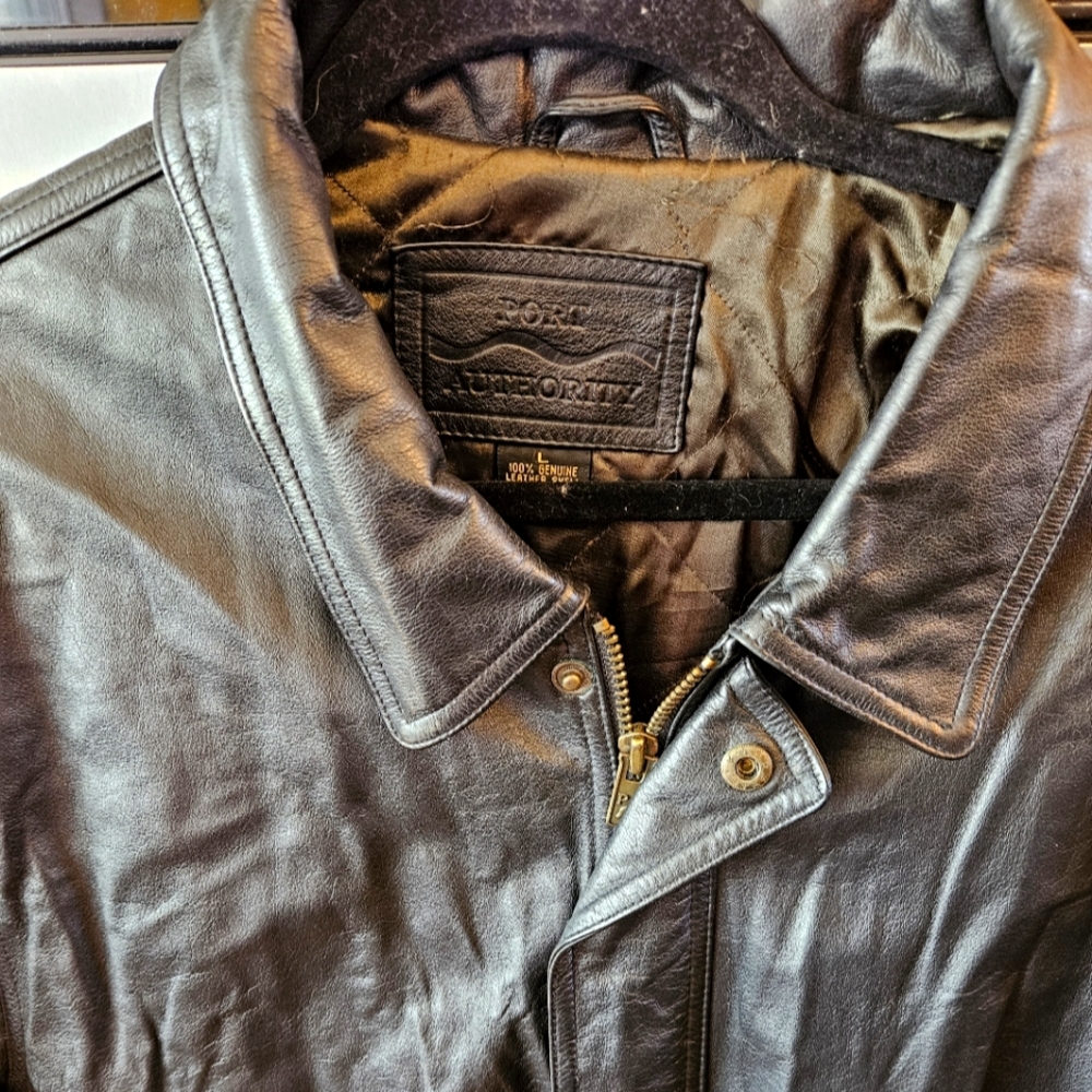 Mens vintage 90s black leather bomber jacket size L